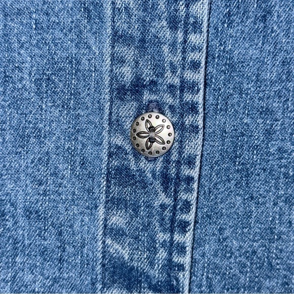 Christopher & Banks Blue Denim Cotton Shirt Jacket floral embroidered size L - Picture 16 of 16